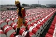 Dầu khởi sắc trước khả năng OPEC kéo dài thỏa thuận cắt giảm đến năm 2018